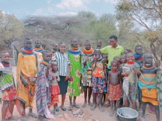 lobur missionaries with the locals